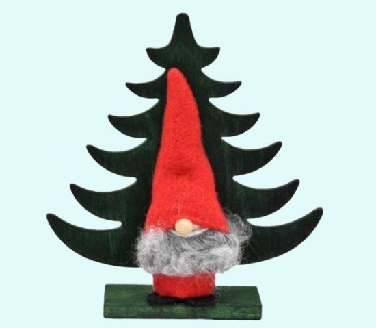 Tree w/ Tomte w/ tall red hat