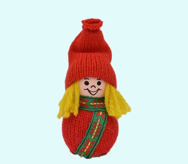 Tomte girl w/yellow hair & scarf S