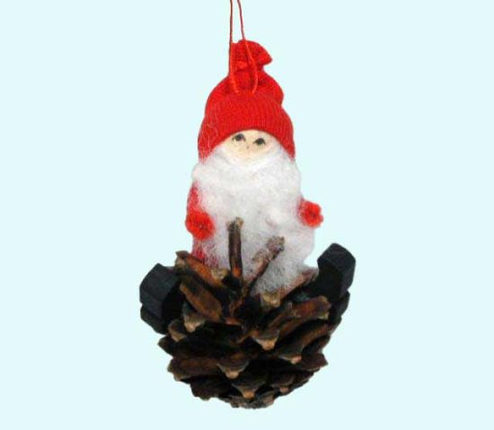 Tomte on pinecone