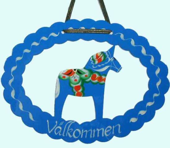 Metal wreath w/ Dalahorse, blue, Välkommen