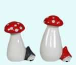 Tomte w/ mushroom salt & pepper shaker