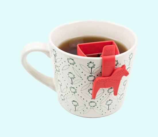 Tea strainer, red Dalahorse