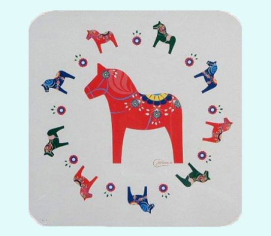 Trivet, Dalahorses in circle