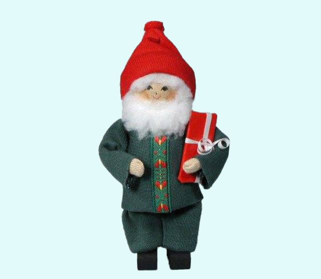 Tomte w/ package, green