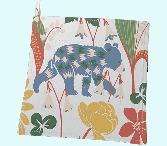 Potholder, bear in flower forest, white