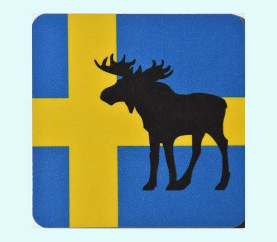 Magnet, moose on Swedish flag