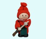 Tomte girl w/ broom